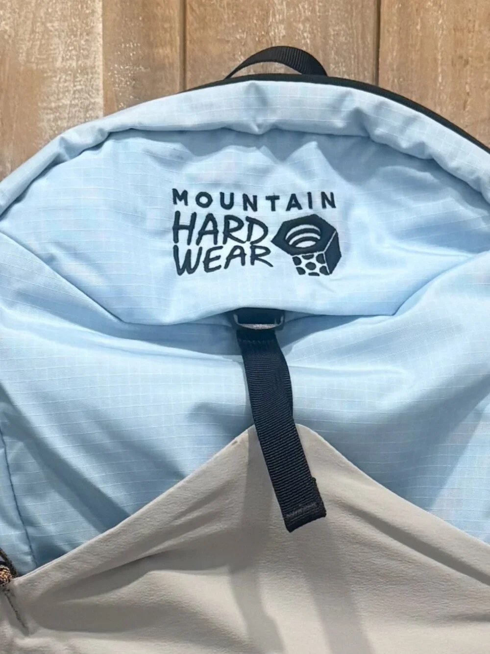 Mountain Hardwear Field Day 16L Unisex Backpack Hiking College Travel Bag New
